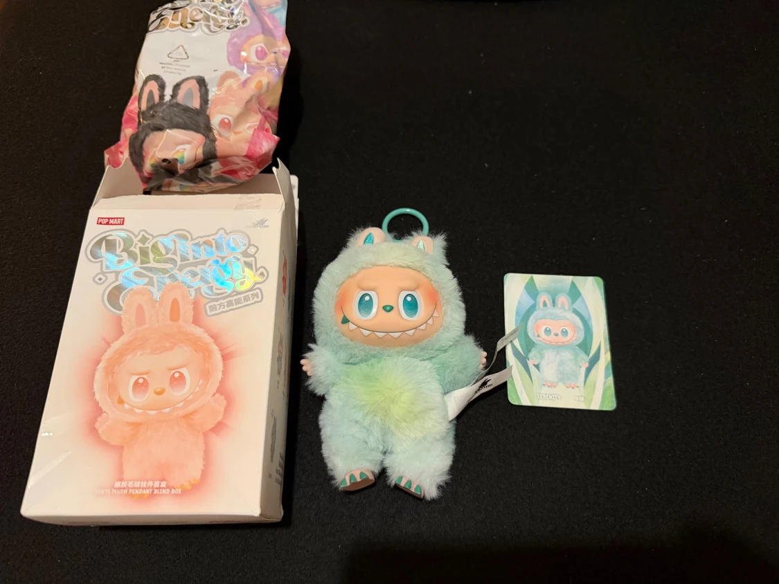 Labubu Big into energy Grön - Serenity från Pop Mart Äkta