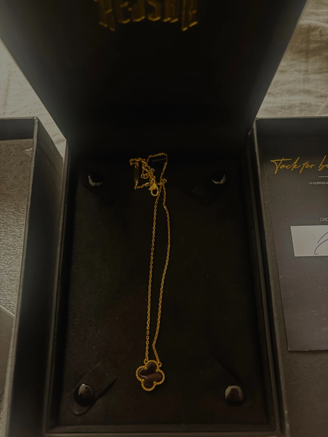 Kejsar klöver halsband  - 2