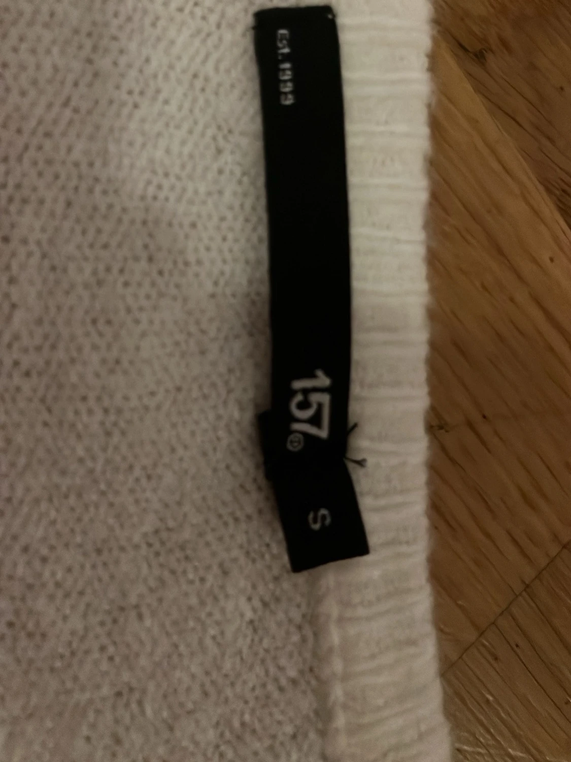 Vit kofta med knappar - 4