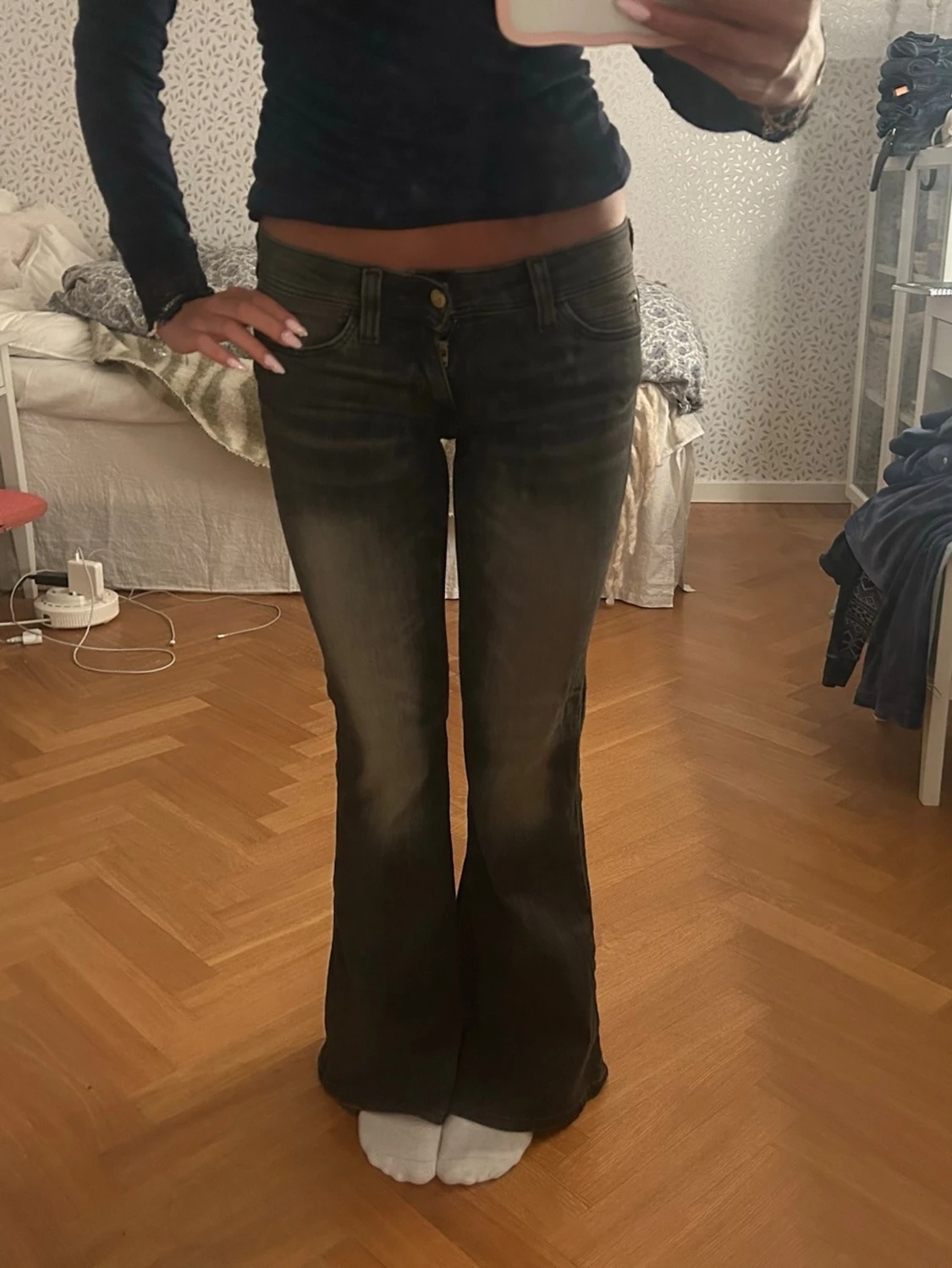 Bootcut jeans i mörkgrå tvätt