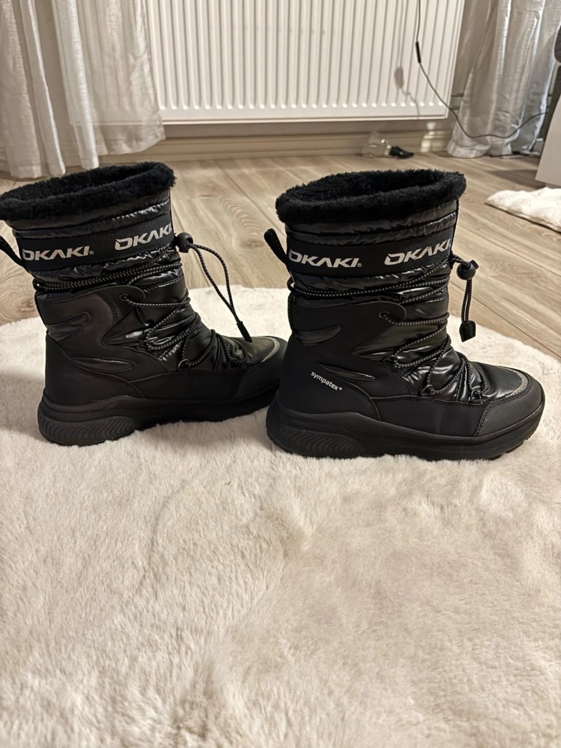 Okaki City Wall, Svarta , stl 36 - 2