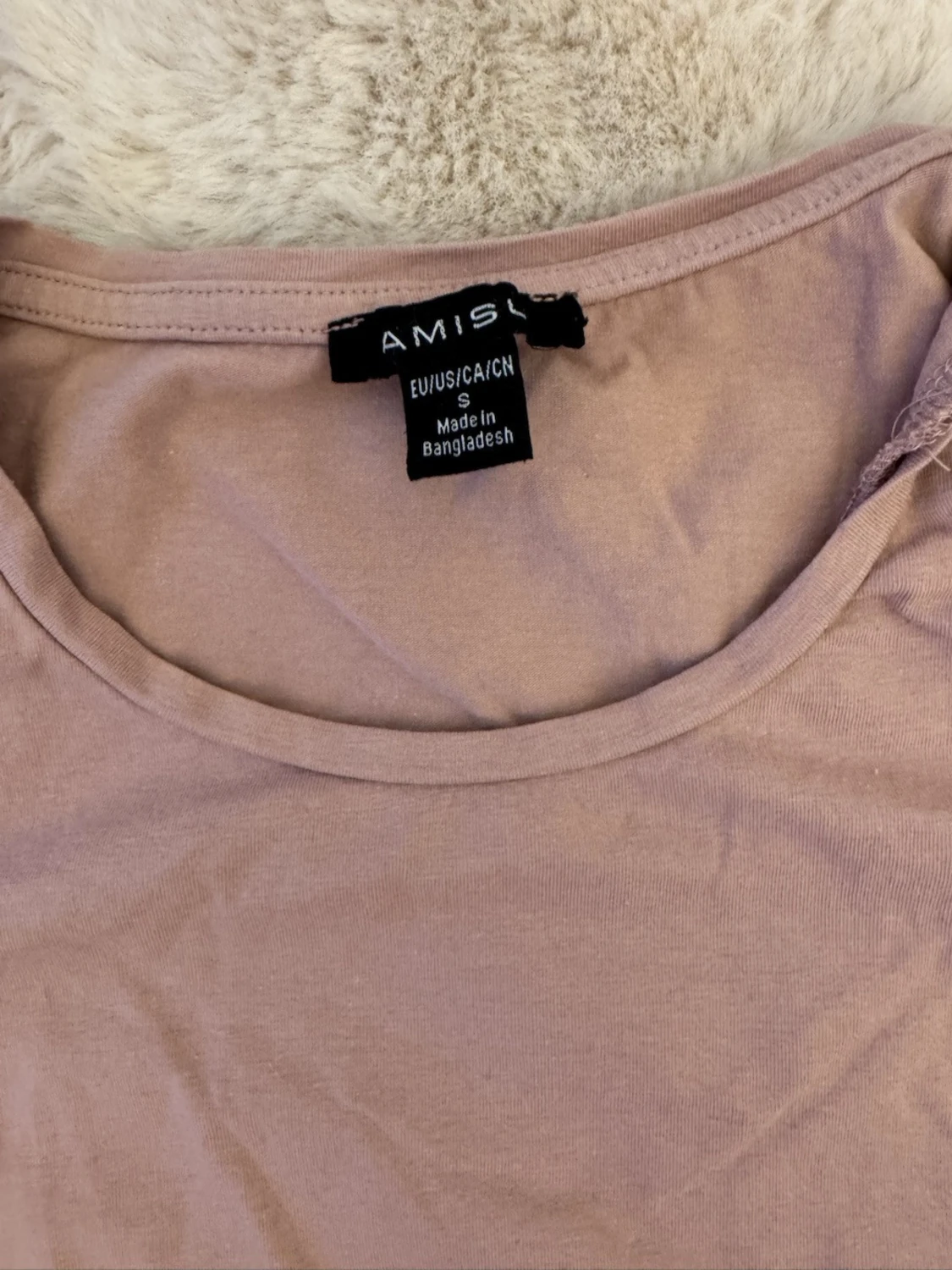 Ljusrosa topp med cut out från Amisu - 1