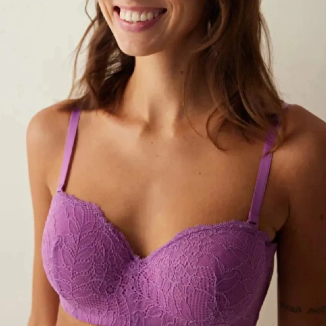 Lila spets bh med axelband