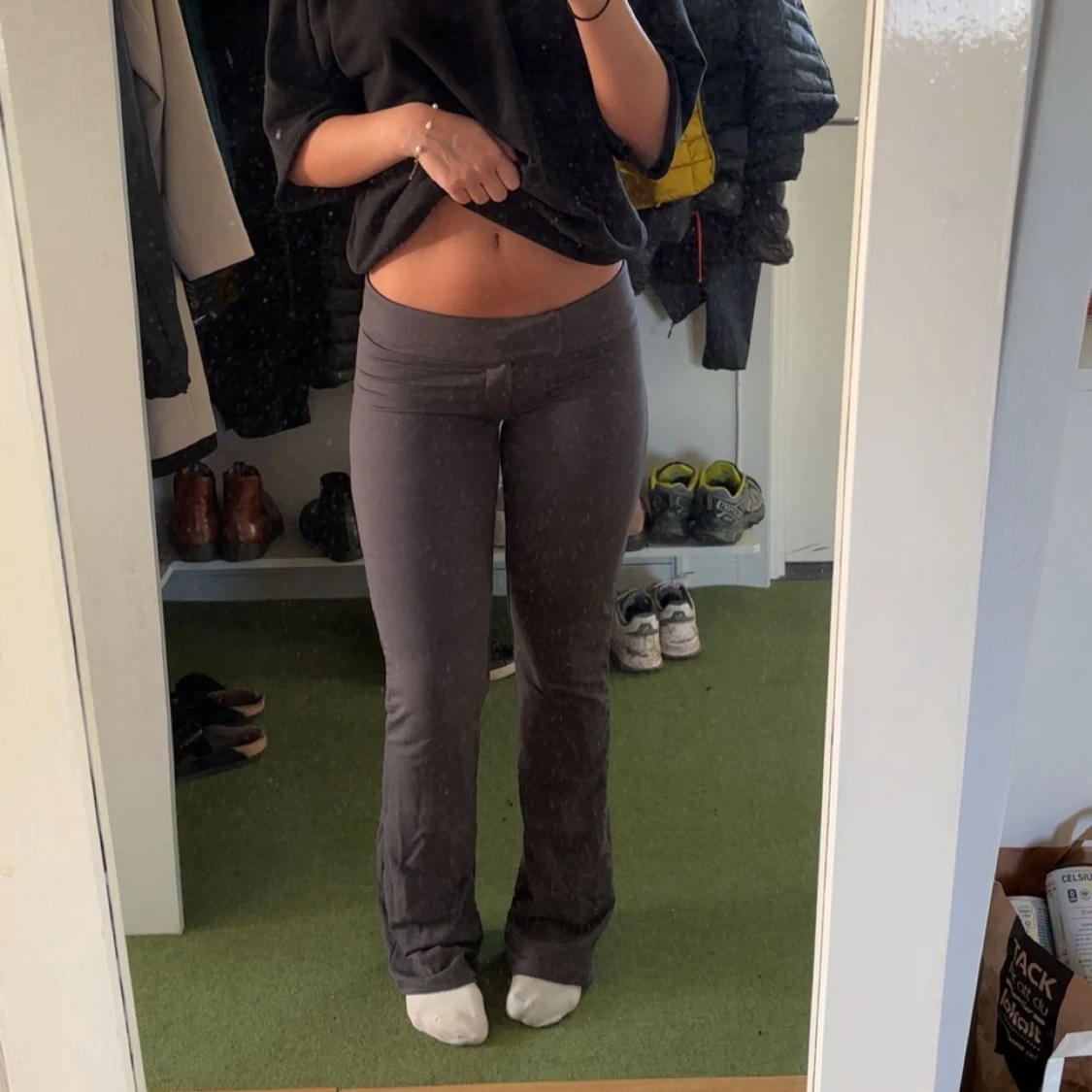 Mörkgrå byxor  - 1