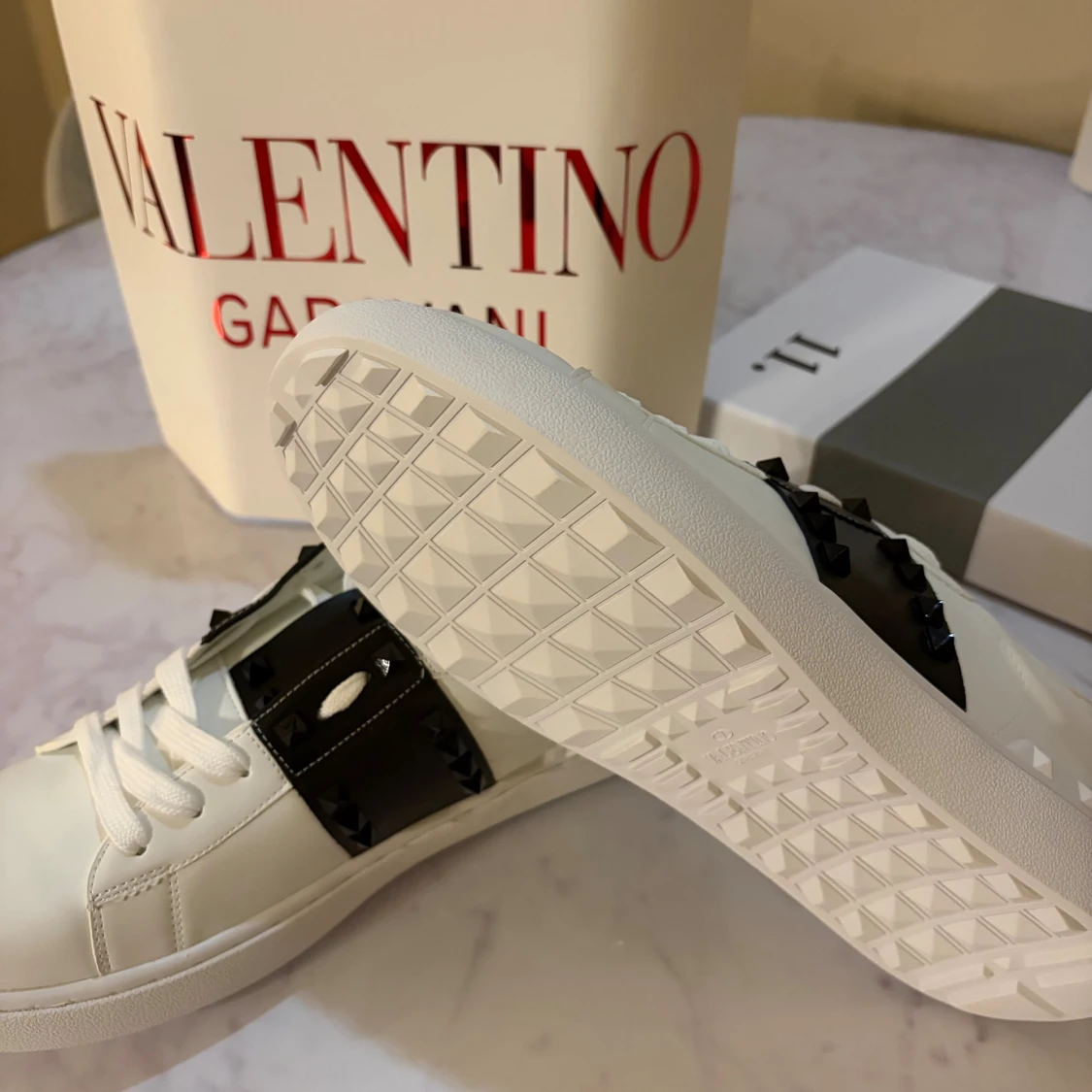 Valentino Rockstud sneakers vit/svart