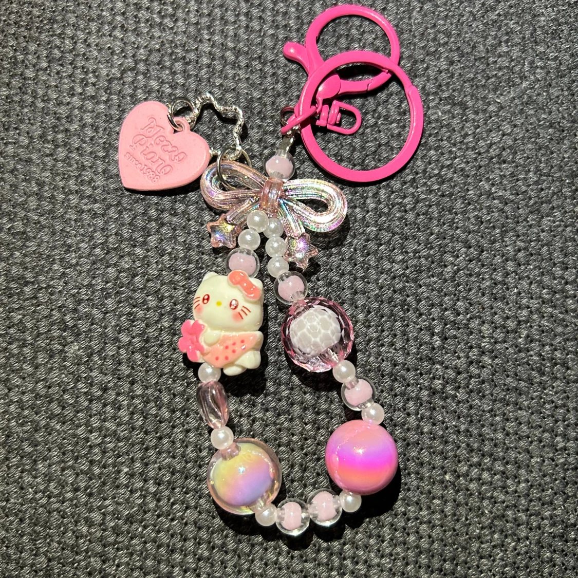 Hello Kitty Sanrio Nyckelring