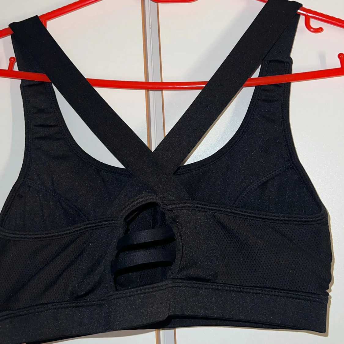 Svart sporttopp från Y.A.S Sport - 3