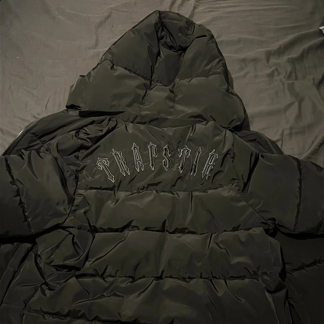 Svart pufferjacka Trapstar XS