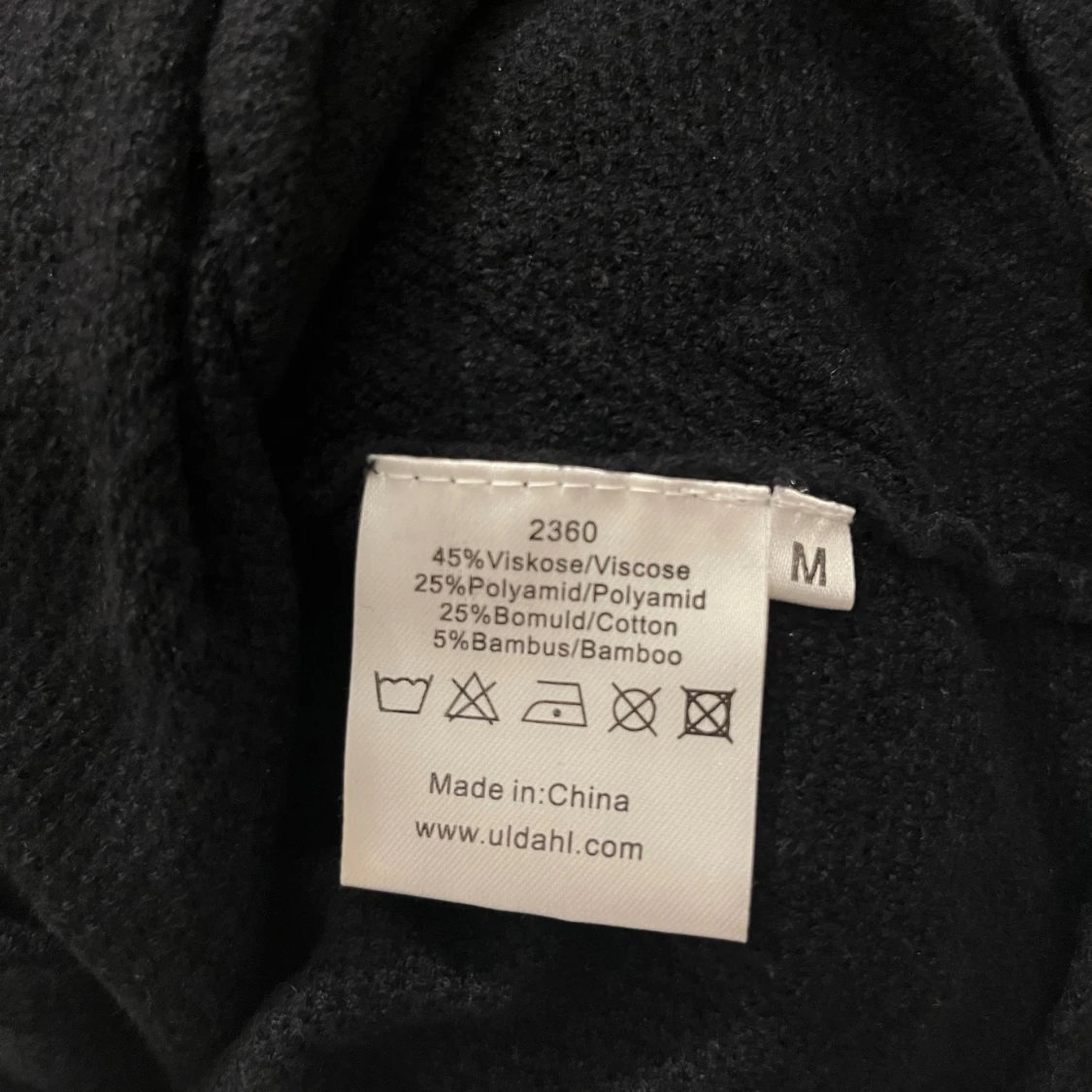 Svart långärmad tröja från Uldahl - 3