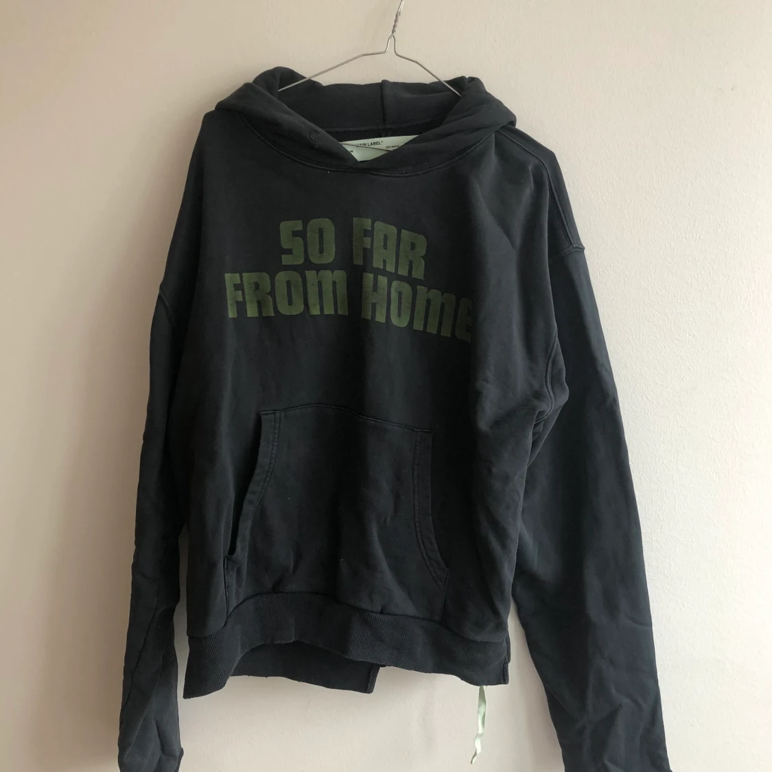 OFF WHITE ”ART DAD”