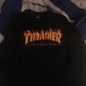 Trasher tröja