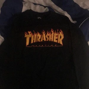 Trasher tröja storlek S - Trasher tröja