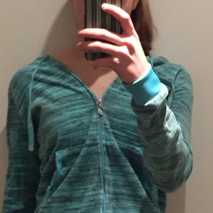 Juicy couture topp xs - Bra skick. Inga hål eller fläckar. Nypris 750kr. Frakt ingår:)