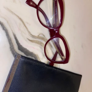 Fendi glasögon  - Fendi glasögon 