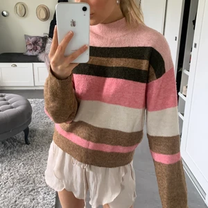 SÅÅ SNYGG STICKAD💗🤎🖤 - SÅÅ SNYGG STICKAD💗🤎🖤