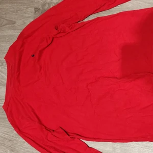 Funkar både S/M - Ralph lauren perfket skick använt 3 gånger Max 