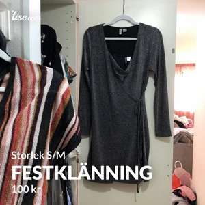 Festklänning - Aldrig använd, en omlott klänning med ett litet linne