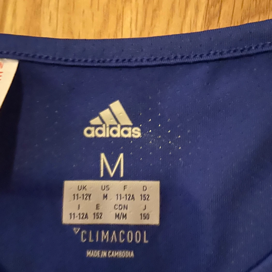 Blå adidas tränings t-shirt - 91