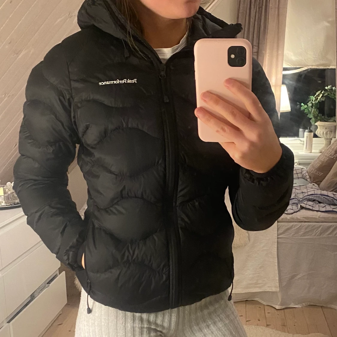 Peakperfomence jacka dun