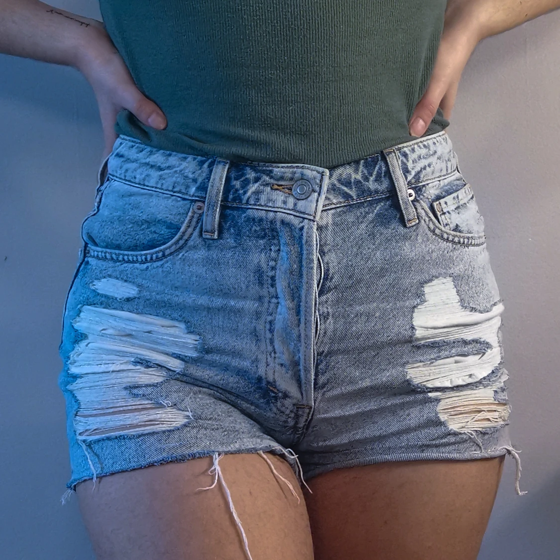 Ripped jeans shorts 😍