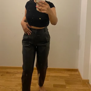 Från zara - Köparen står för frakt 