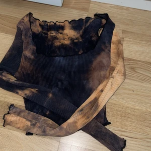 Tröja  -  Aldrig använt och går ej att lämna tillbaka 