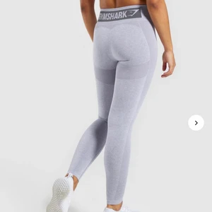 Gymshark träningstights - Köpta på Plick. Jag har aldrig fått användning för dom. Storlek S. Frakt ingår i priset! 