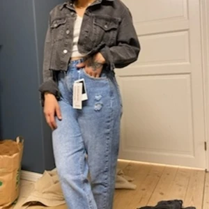 Jeans jacka svart avklippt - Jeans jacka