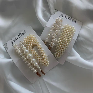 Hårklämma  - Vita hårklämmor, lager status 2/2.❣️