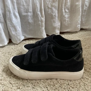 Kardborre sneakers  - Snygga skor!