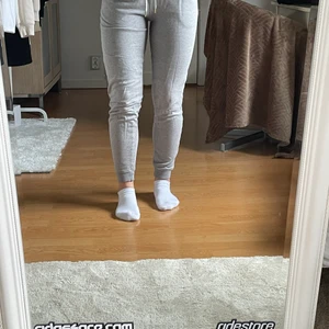 Mjukisar - Gråa jätte fina mjukisar från Gant, för små för mig. 