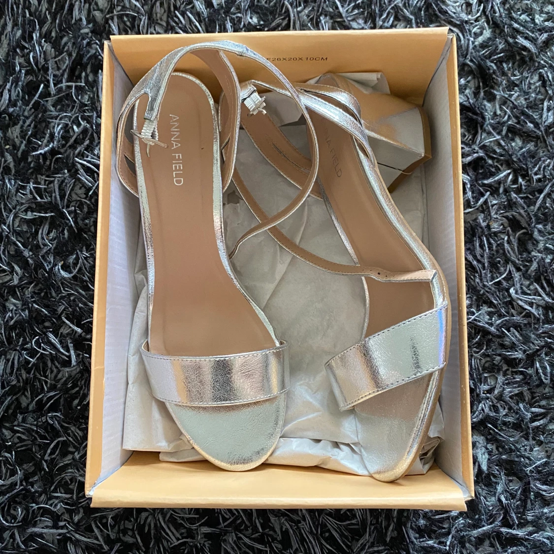 Silvriga klackar stl 39!  - 90