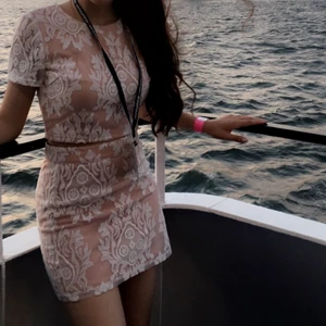 Set från Forever21 - Ljusrosa set med vit mönster från Forever21. Har använt en gång. 