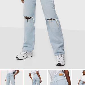 Jag säljer mina 90s high waist jeans från Gina tricot. De är i ett bra skick, men säljer på grund av att jah inte får någon användning för dom. De är långa för mig som är 1,65 cm. Skriv till mig privat för mina egna bilder eftersom de på bilden har jag lånat. 