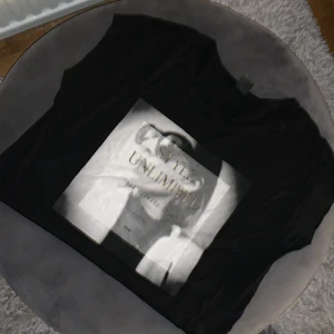 Ginatricot topp - Ginatricot topp storlek L med tryck