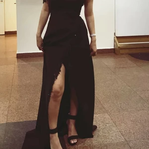 Festklänning, balklänning, klänning - Använt endast vid ett tillfälle ,väldigt fin material 