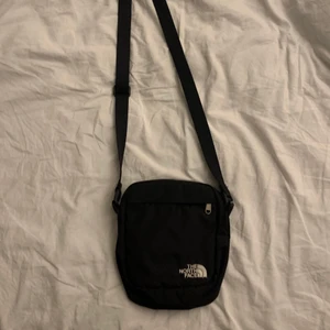 TheNorthFace väska - Bra skick, kommer ej till användning