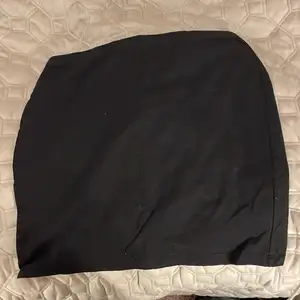 En vanlig svart kjol 
