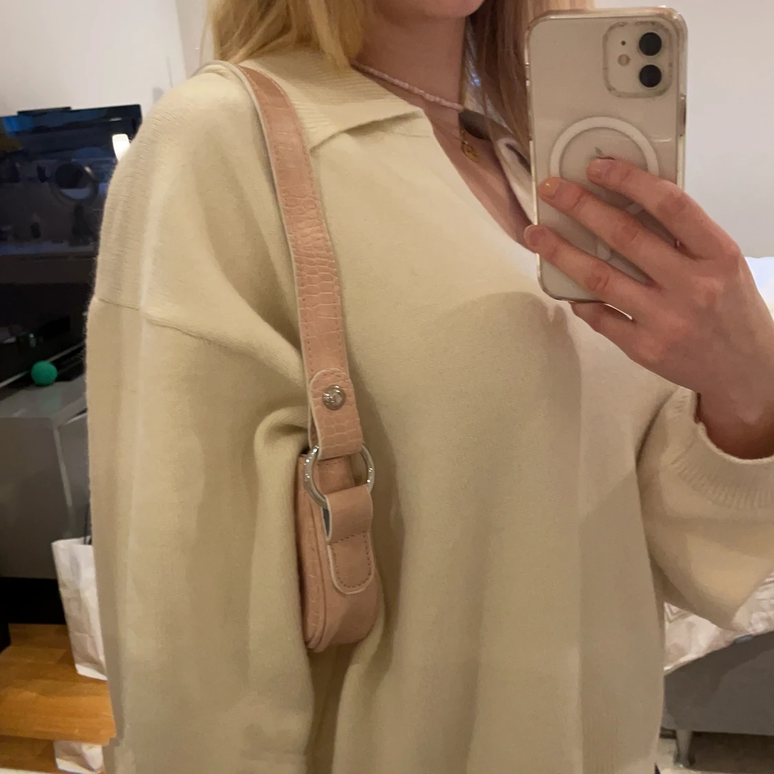 Rosa axelväska - 90