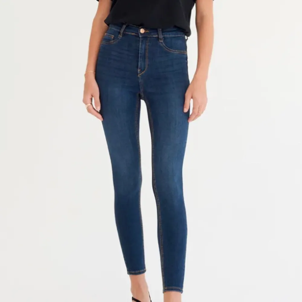 Helt nya Molly jeans från Gina Tricot.. Jeans & Byxor.