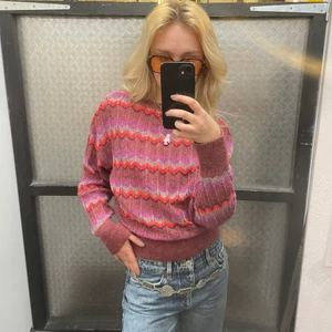 cool tröja - Super snygg tröja i från mango inspirerad av missioni🍓 storlek s💜