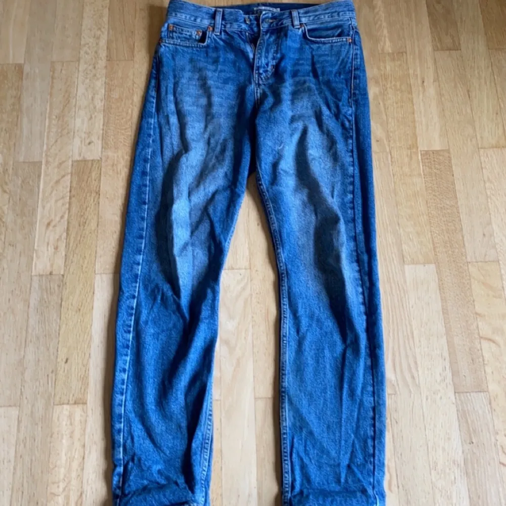 Junkyard jeans bra skick ser mer baggy ut än vad det är!. Jeans & Byxor.