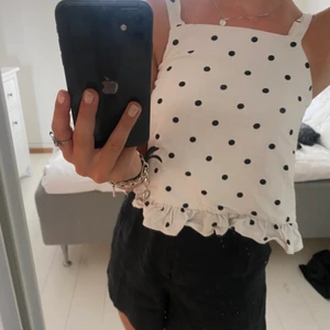Zara topp  - Sött litet linne från Zara i fint material❣️