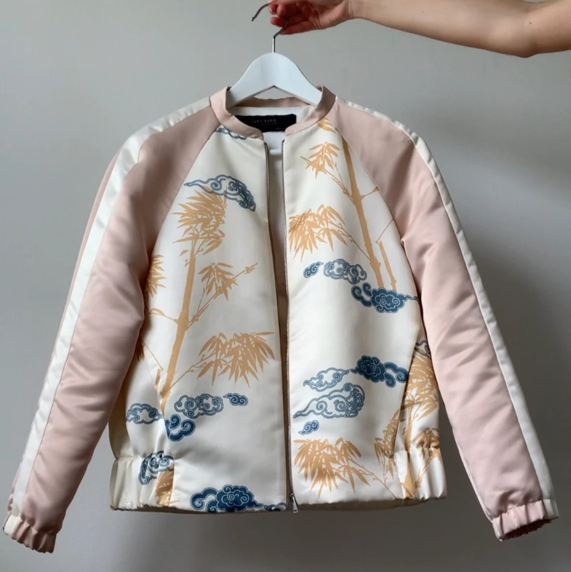 Bomberjacka zara S - 90