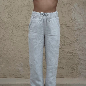 A-dsgn linnebyxor - Har båda båda färgerna i small, helt nya och oanvända. Säljes pågrund av för stora