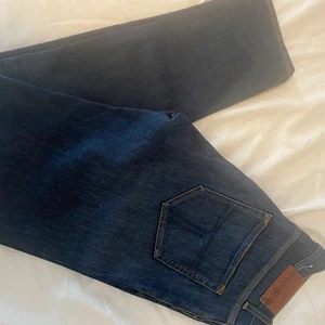 Jeans i fint skick. Tiger - Tiger of Sweden jeans , smala. Bra skick.