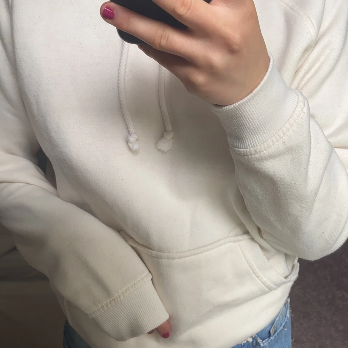 Fin hoodie ifrån BikBok - 90