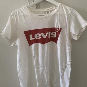 Levis T-shirt i fint skick!
