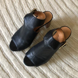 Supersköna skor Billi bi - Supersköna skor från Billi bi. Hela skon är i skinn, även sulor så en riktig kvalitetssko