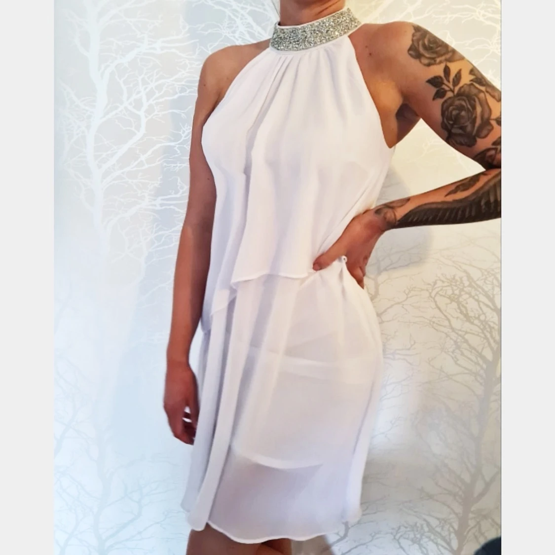 Vit skir klänning från Sisters 